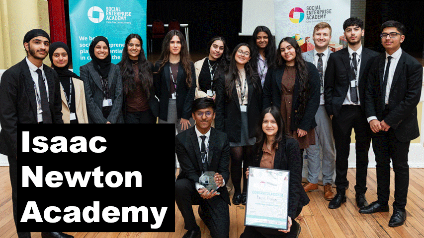 Prize winning teams from Issac Newton Academy, Mayfield School and Little Heath School.